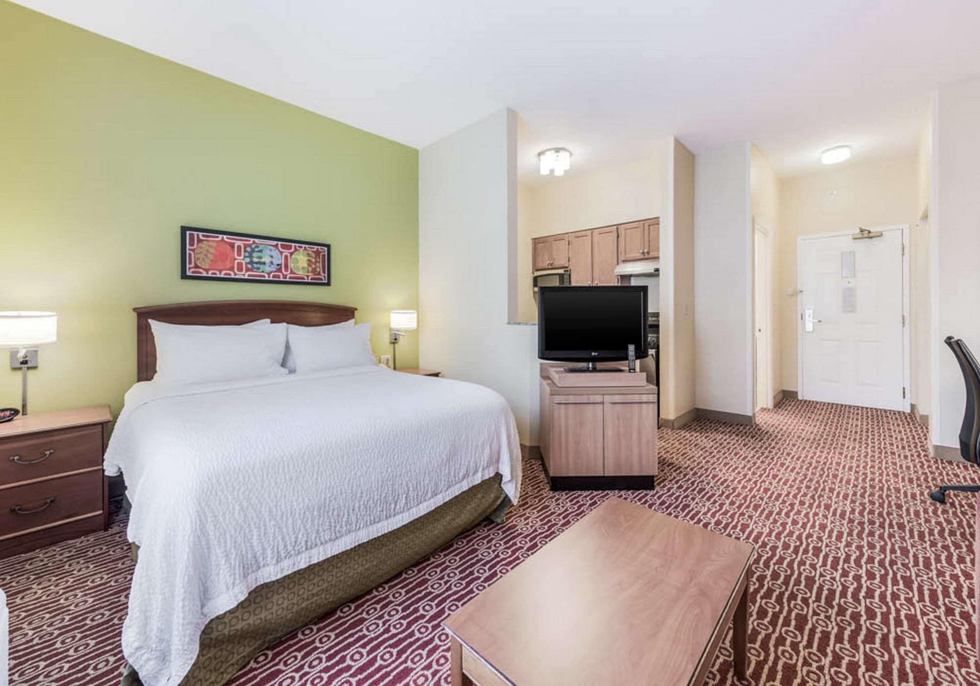 Birch Hills Suites - Blue Ash Buitenkant foto